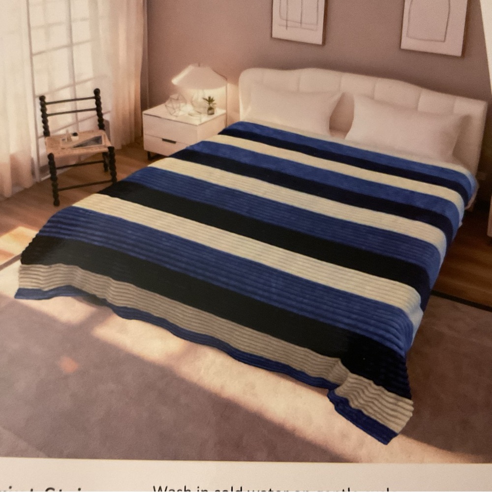 NWT Blue, White, Black striped plush king size Rafah Soft Blanket
